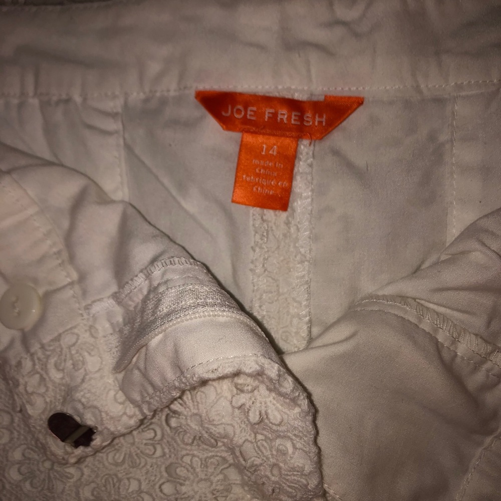 White lace women’s shorts